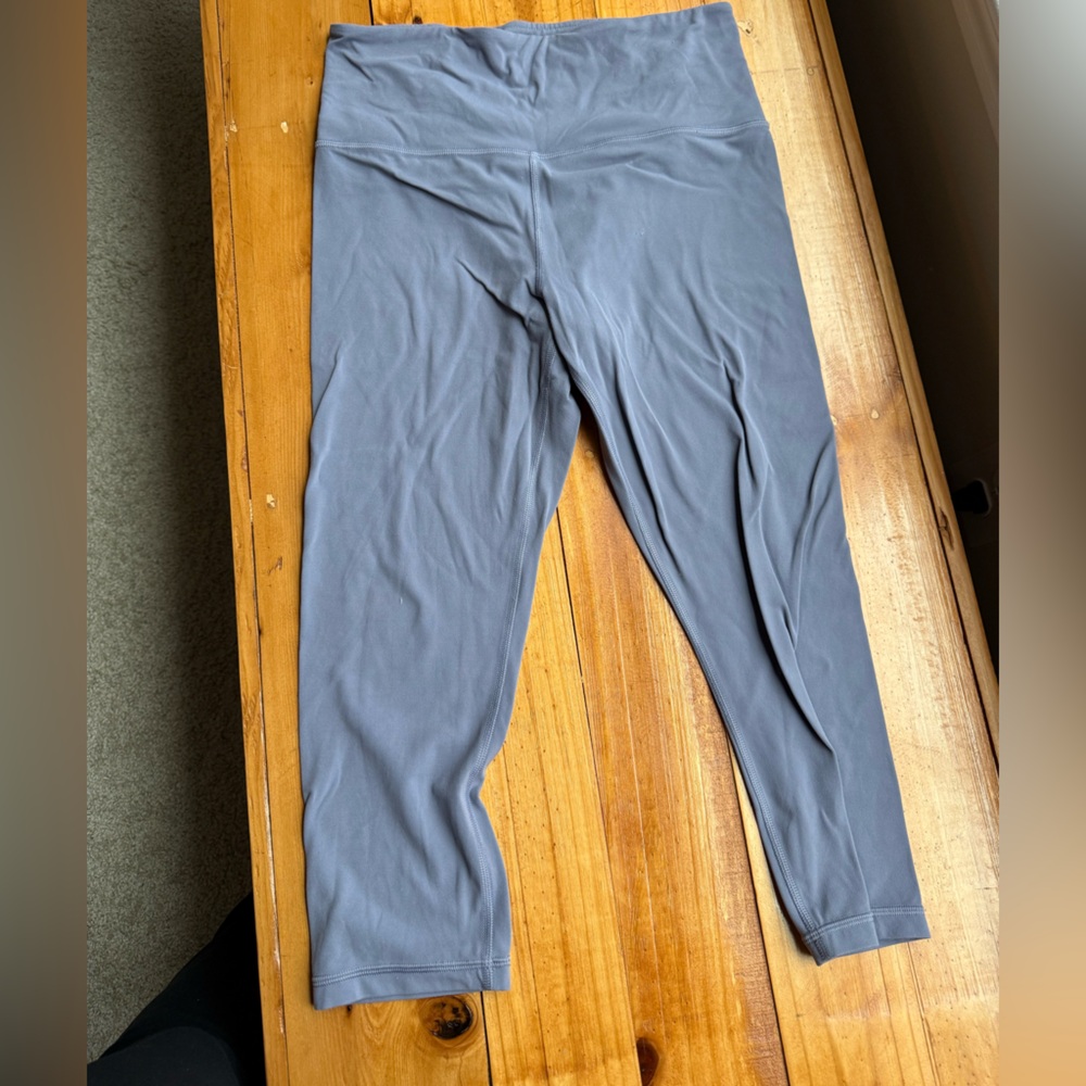 Athleta Lilac Elation Capri Leggings